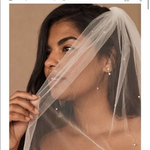 BHLDN Fingertip Veil